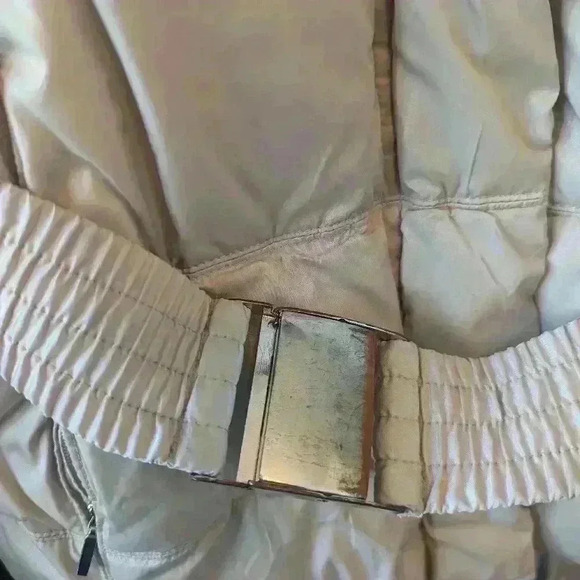 UTEX Xtérior Cream Down Filled Belted Puffer Winter Jacket Size Medium - Picture 3 of 3